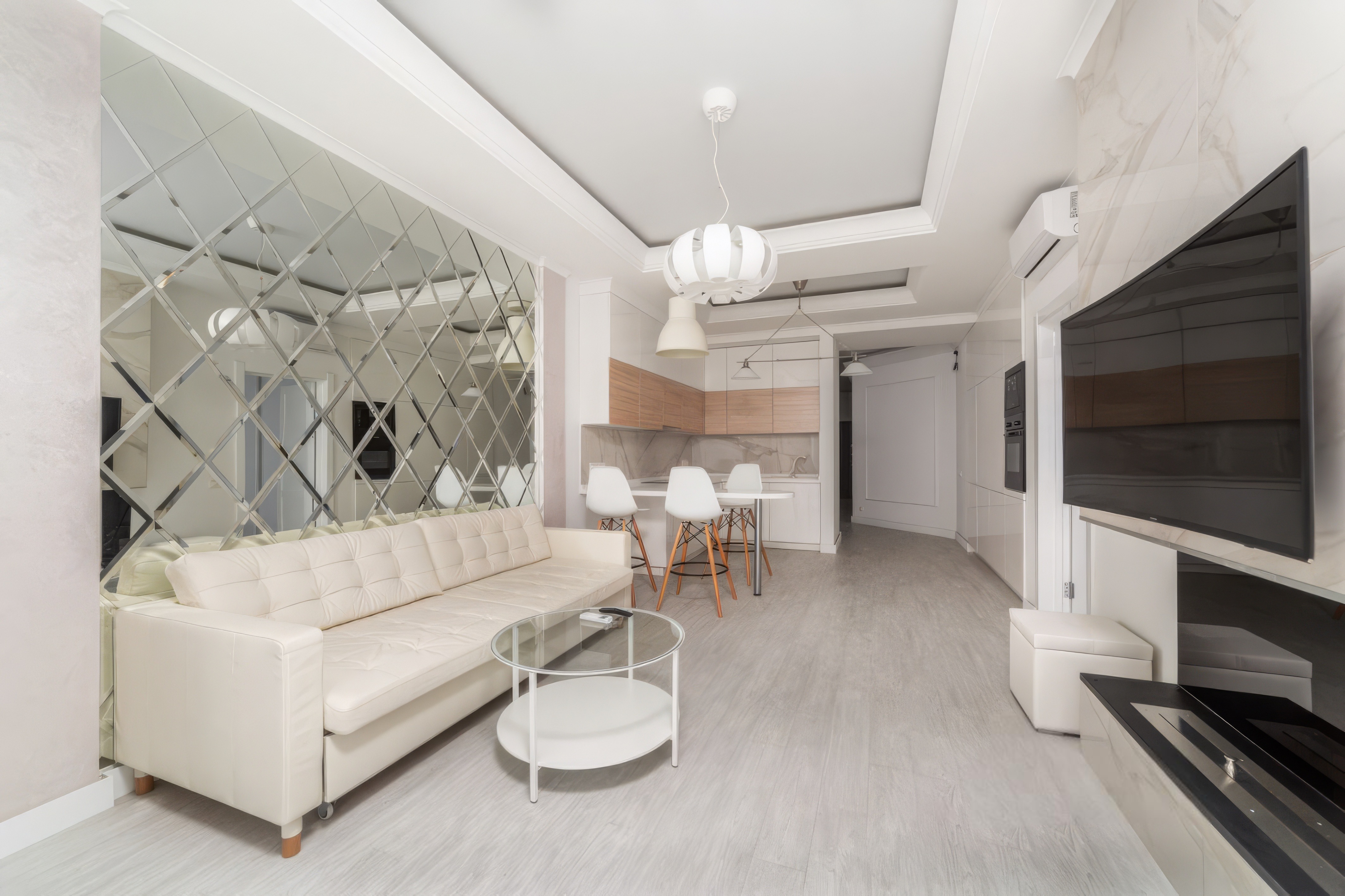 2-комнатная квартира 92 м² с новой дизайнерской отделкой в ЖК «Режиссер» на улице Пырьева
