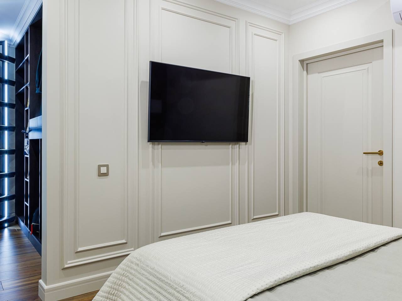 2-комнатная видовая квартира 75 м² в небоскрёбе Wellton Towers (Веллтон Тауэрс)