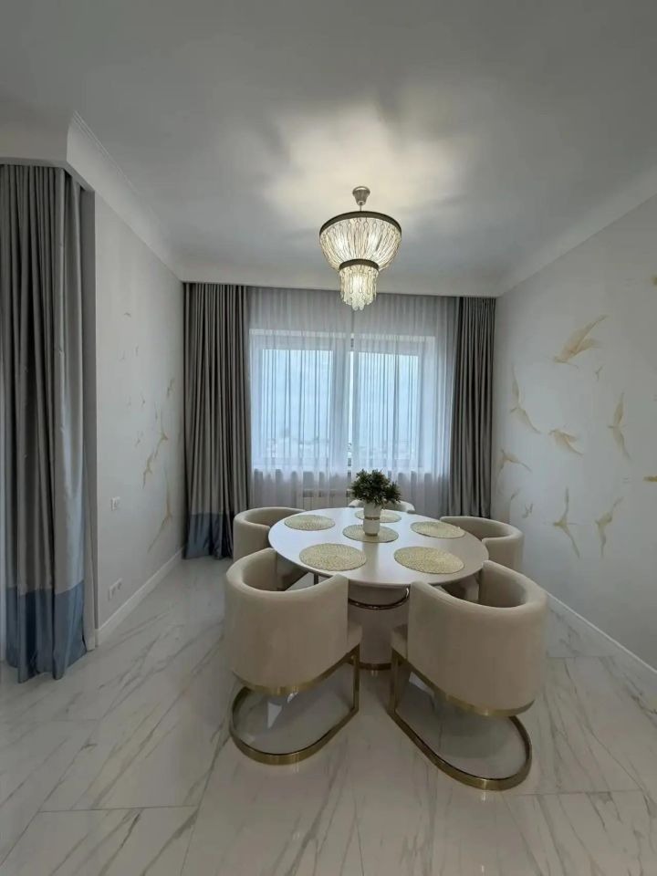 2-комнатная квартира 67,6 м² с дизайнерским ремонтом на Смоленском бульваре