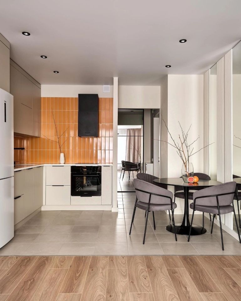 1-комнатная квартира 47,6 м² с выделенной спальней и дизайнерским ремонтом в ЖК «Родниковая, 5А»