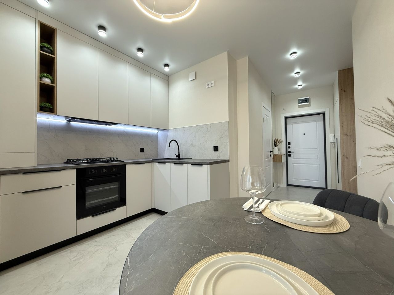 1-комнатная квартира 40,1 м² с дизайнерским ремонтом в ЖК «Царская площадь»