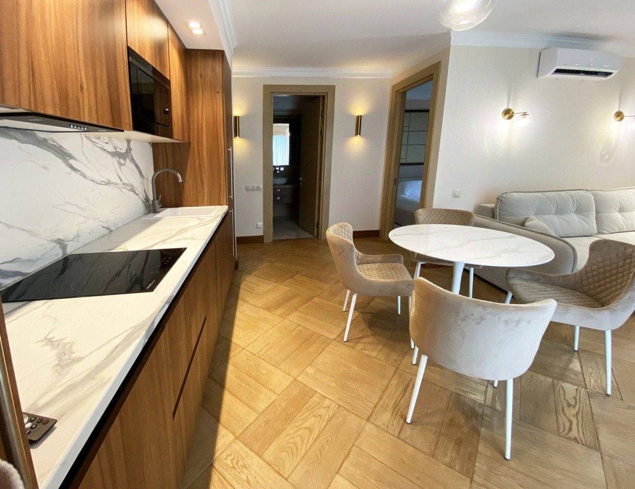 2-комнатные апартаменты 63 м² с дизайнерским ремонтом в «Поклонной 9»