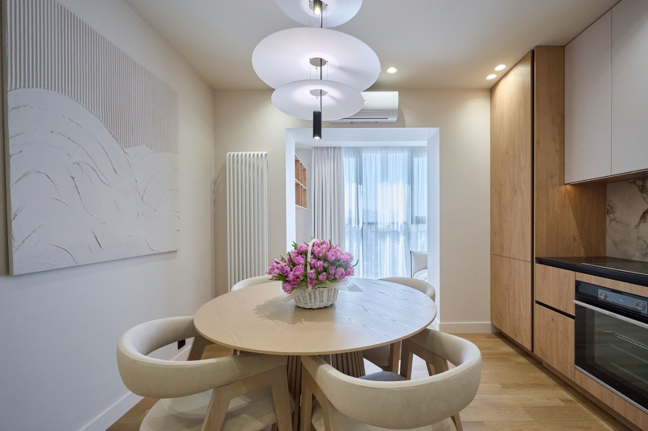 1-комнатные апартаменты 50 м² с дизайнерским ремонтом в ЖК «Стремянный 2»